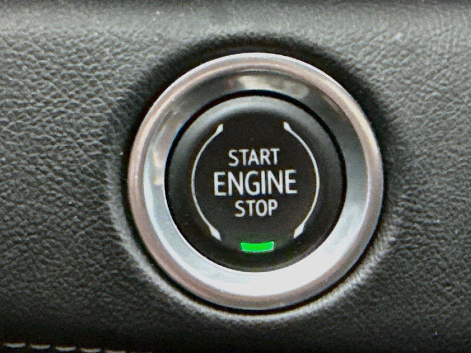Used 2022 Cadillac Escalade ESV Luxury AWD/4WD image 9