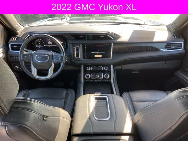 Used 2022 GMC Yukon XL Denali w/ Denali Premium Package image 24
