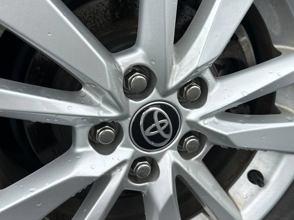 Used 2025 Toyota Camry LE AWD/4WD image 47
