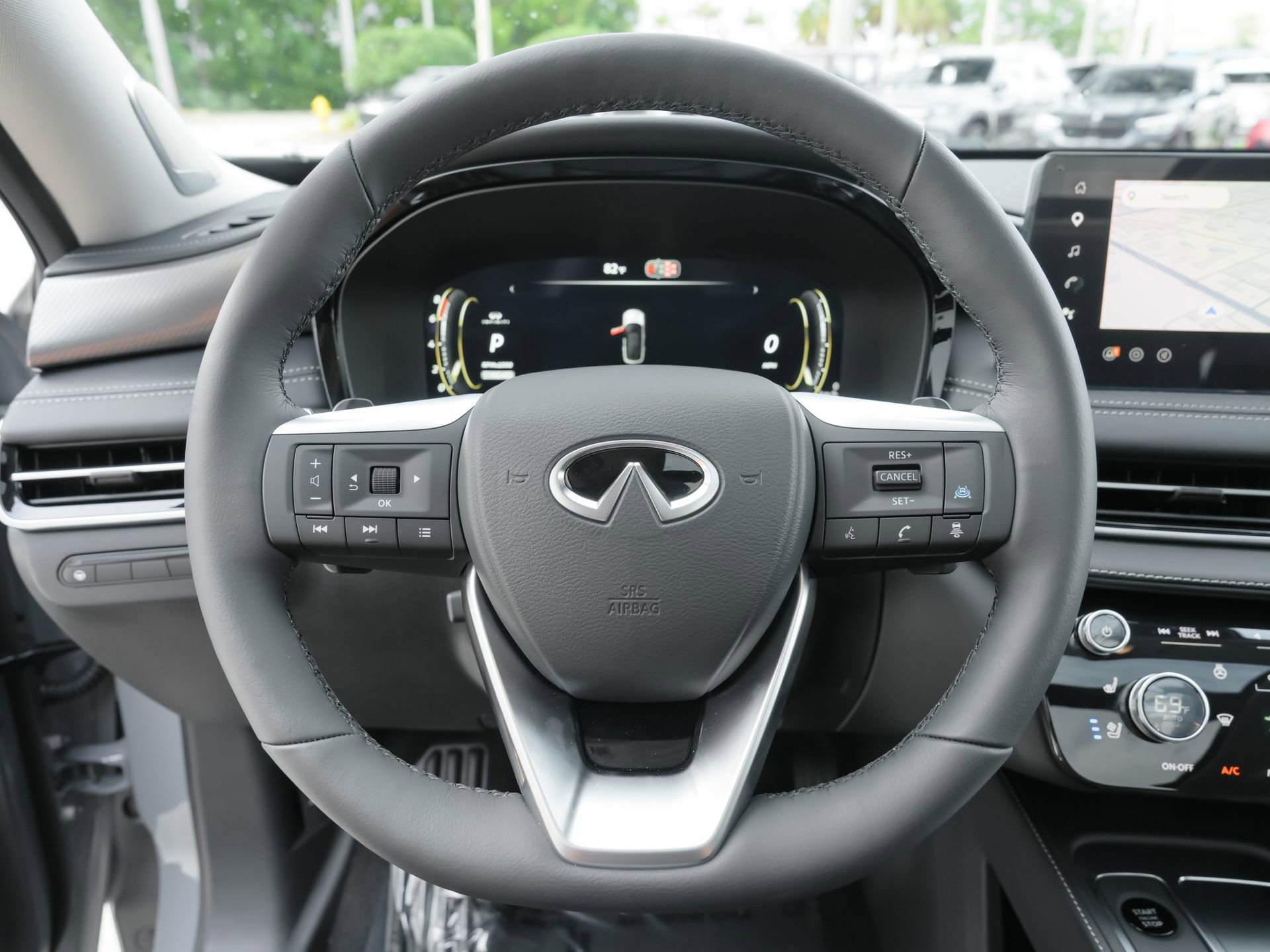 Certified 2026 INFINITI QX60 Luxe w/ Cargo Package FWD image 9
