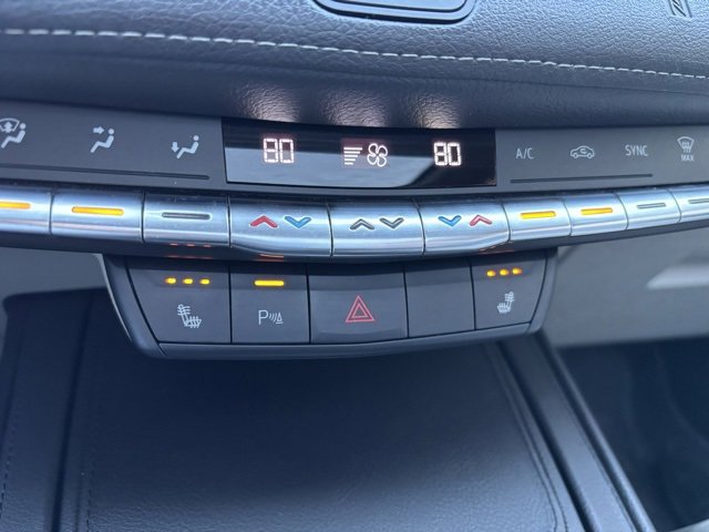 Used 2019 Cadillac XT4 Luxury w/ Cold Weather Package image 19