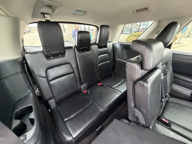 Used 2024 Nissan Pathfinder SL AWD/4WD image 12
