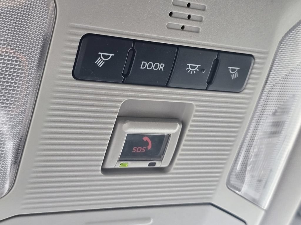 Certified 2023 Toyota RAV4 Adventure AWD/4WD image 33