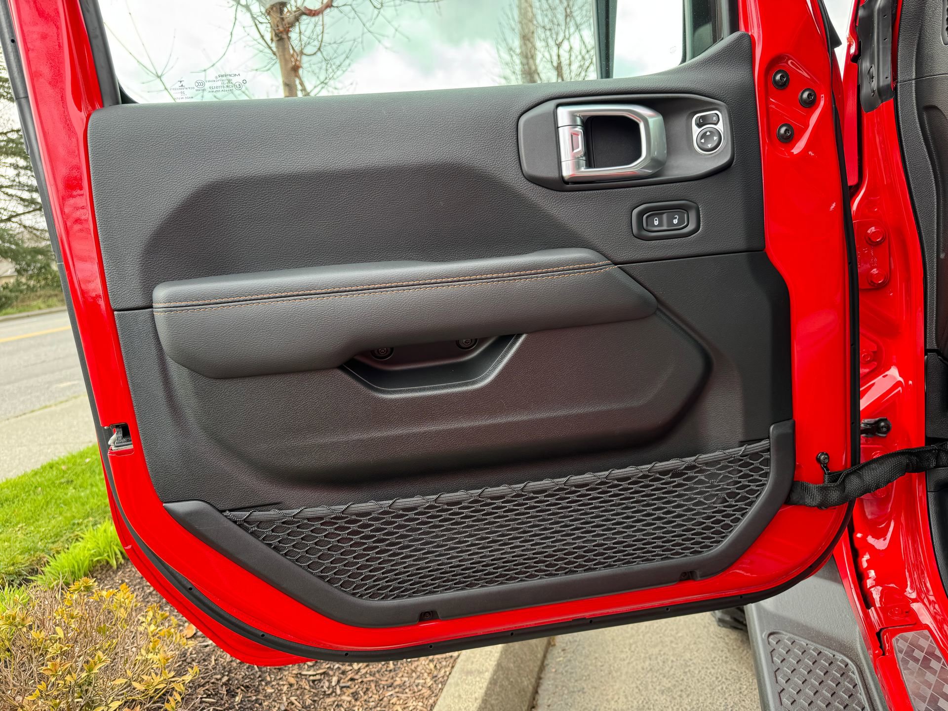 Used 2021 Jeep Gladiator Mojave w/ Uconnect 4C Nav & Sound Group image 63