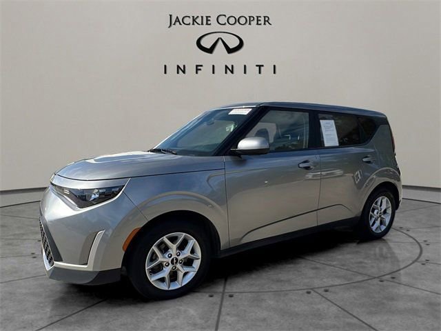 Used 2023 Kia Soul LX w/ Option Group 015