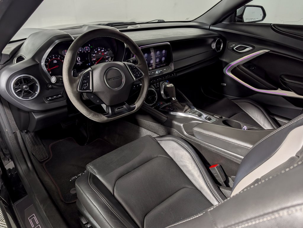 Used 2024 Chevrolet Camaro LT RWD image 22