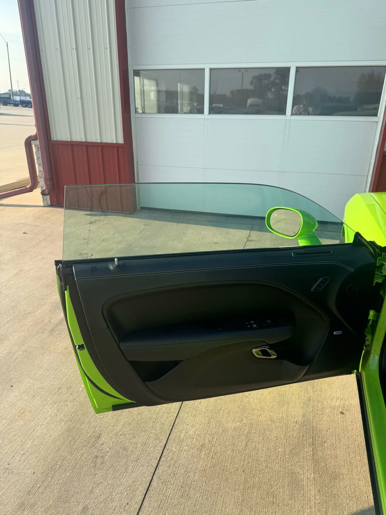 Used 2023 Dodge Challenger SRT Hellcat w/ Driver Convenience Group image 4