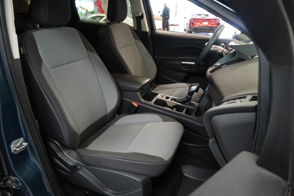 Used 2019 Ford Escape SE AWD/4WD image 32