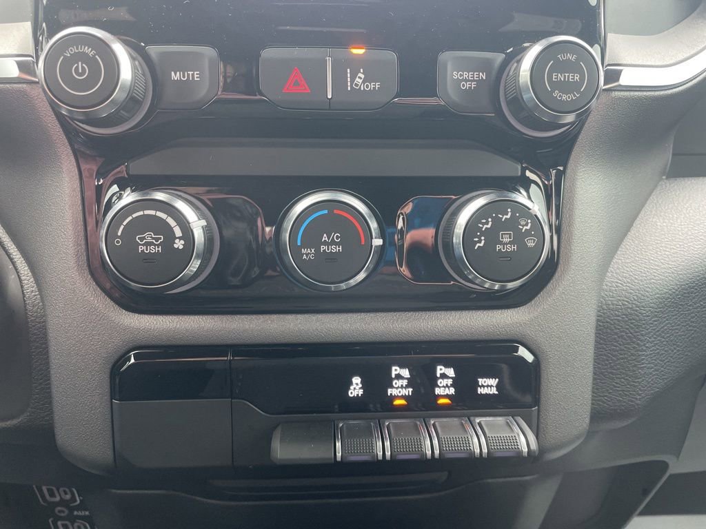 Used 2025 RAM 1500 Big Horn image 5