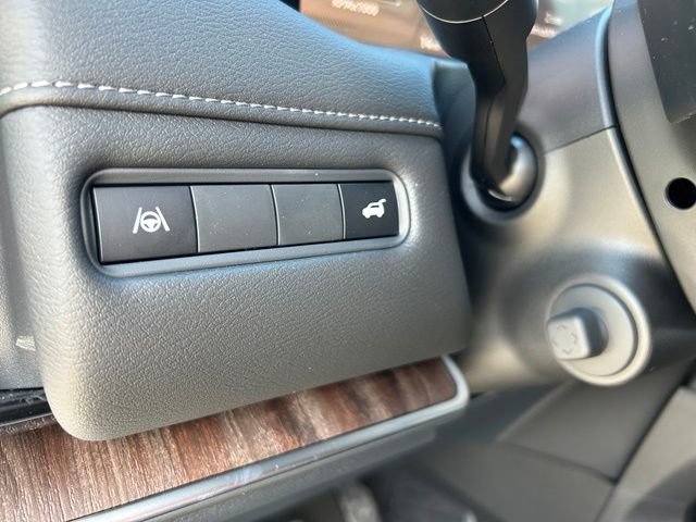 New 2026 Nissan Armada SL w/ Captain's Chari Seat Package AWD/4WD image 28