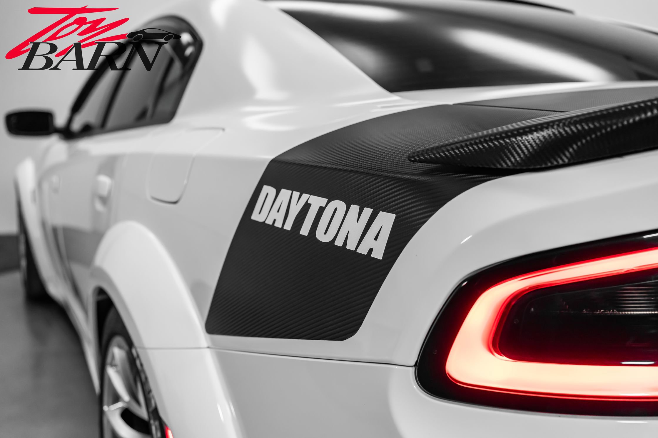 Used 2020 Dodge Charger SRT Hellcat w/ Harman/Kardon Audio Group image 17