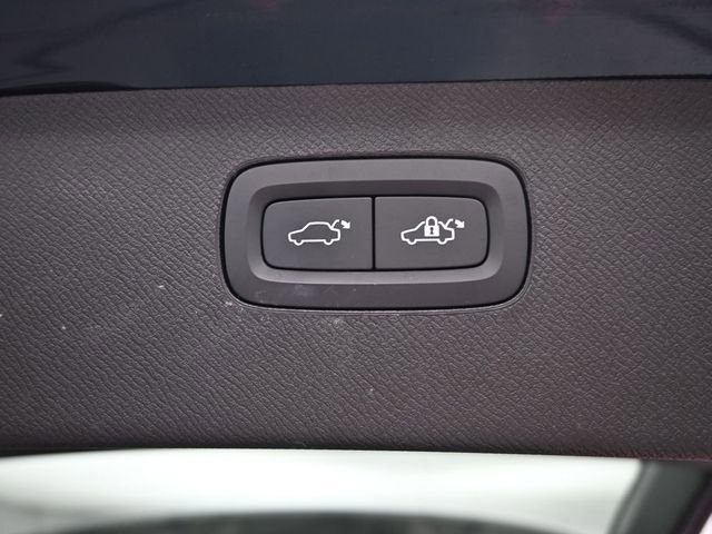 Used 2023 Volvo XC90 B5 Core w/ Climate Package image 31