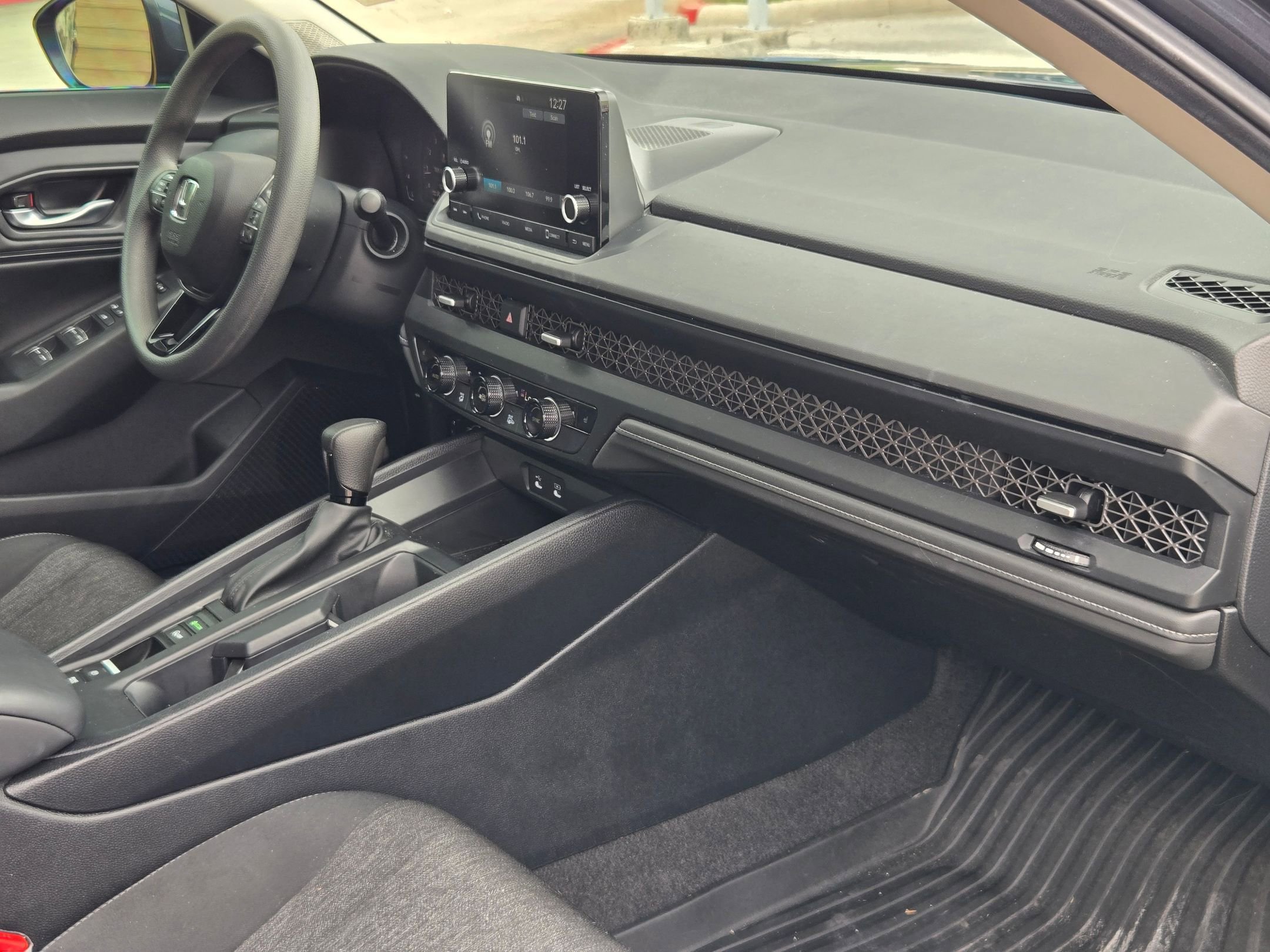Used 2024 Honda Accord EX image 29
