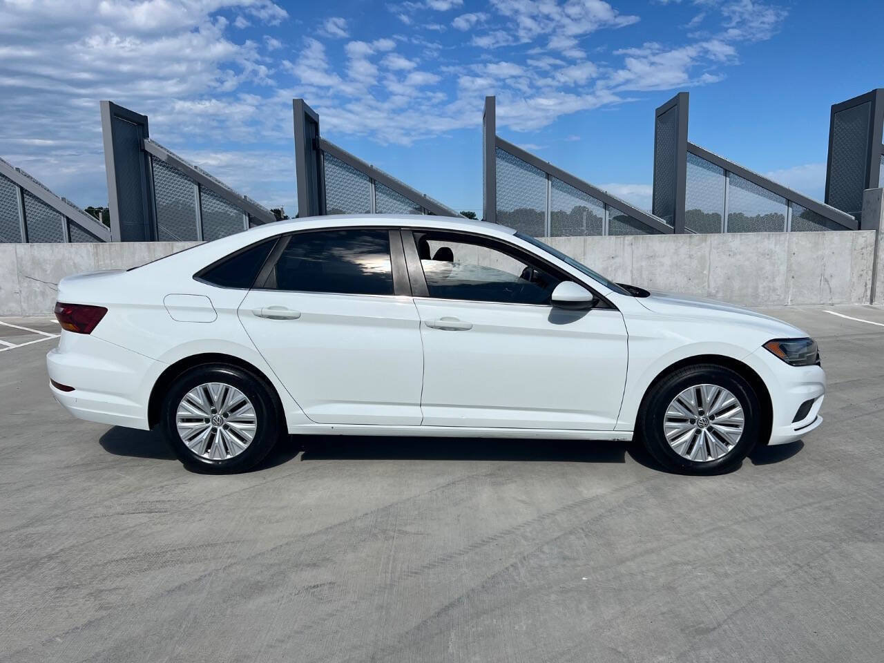 Used 2019 Volkswagen Jetta S w/ Driver Assistance Package FWD image 4