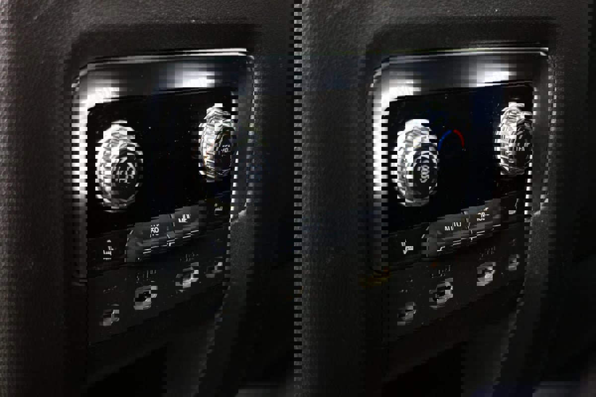 Used 2021 GMC Yukon Denali w/ Denali Ultimate Package image 58