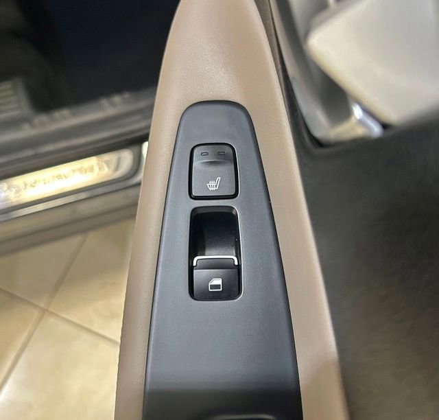 Used 2020 Hyundai Santa Fe Limited FWD image 26