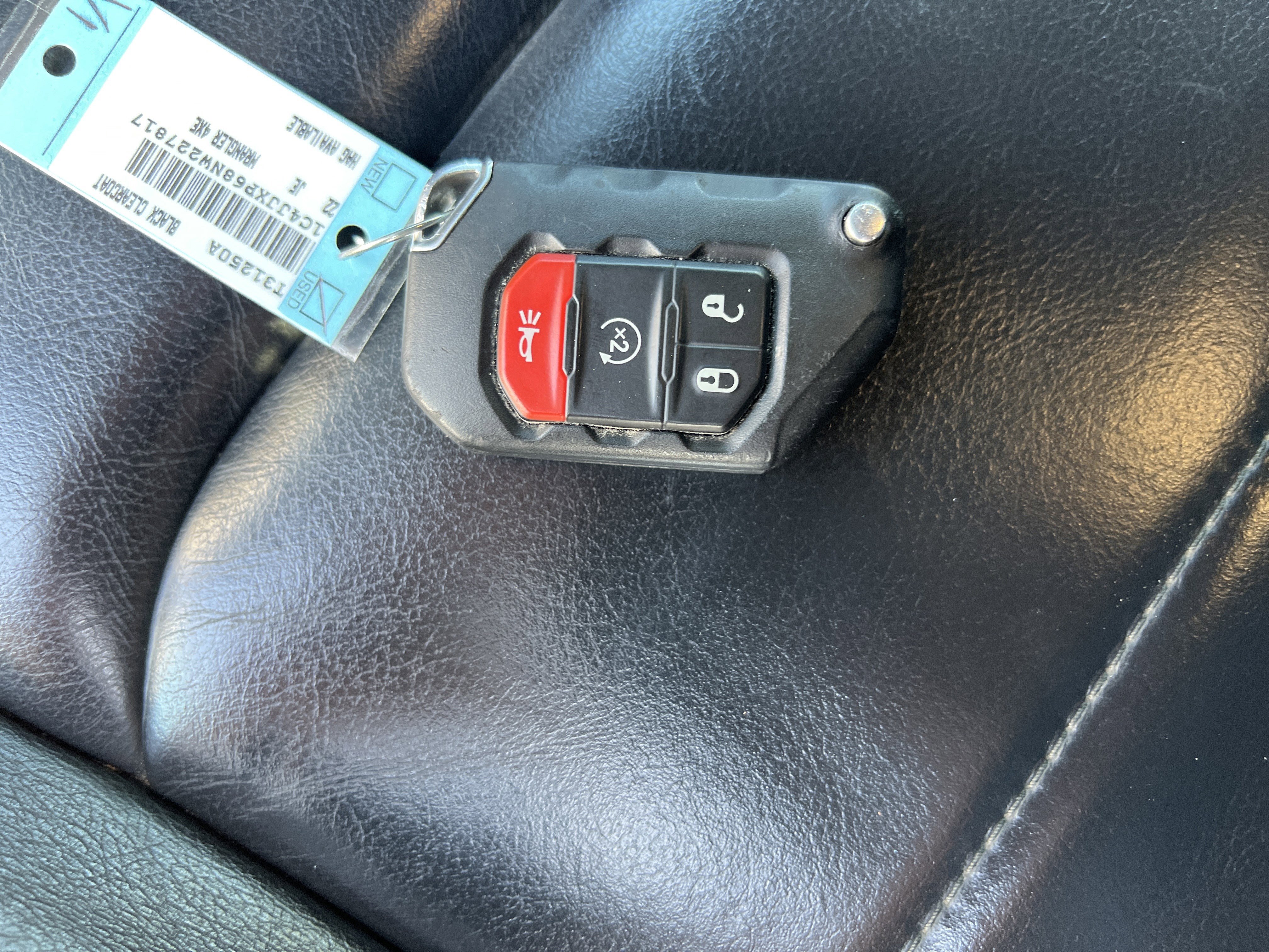 Used 2022 Jeep Wrangler Unlimited Sahara w/ Cold Weather Group image 35