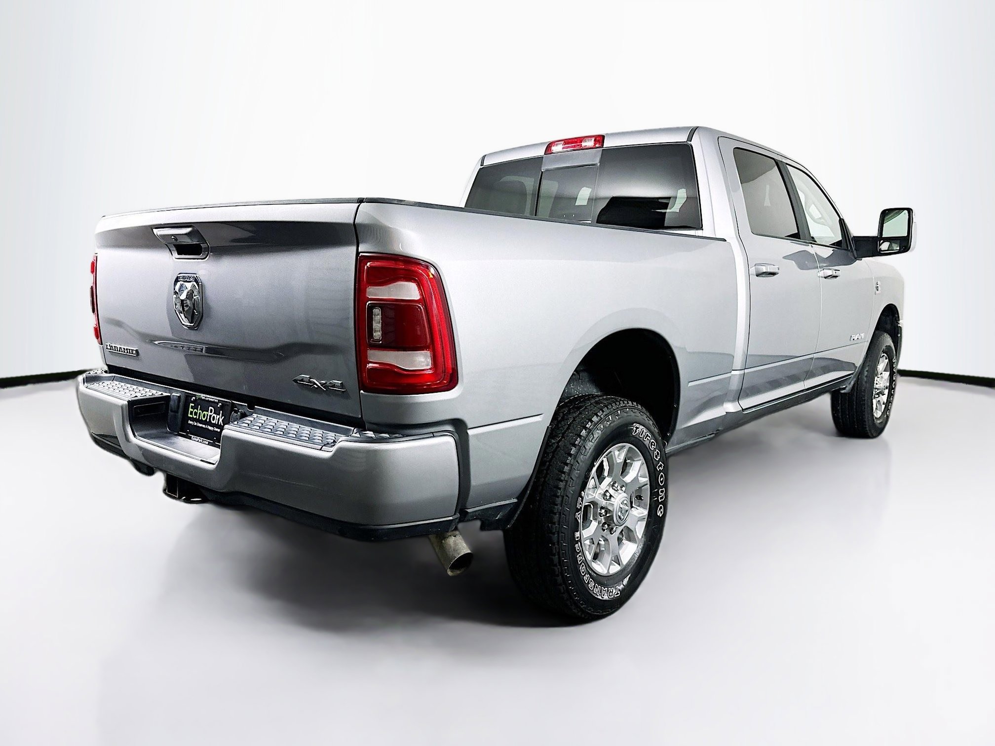 Used 2024 RAM 2500 Laramie AWD/4WD image 9