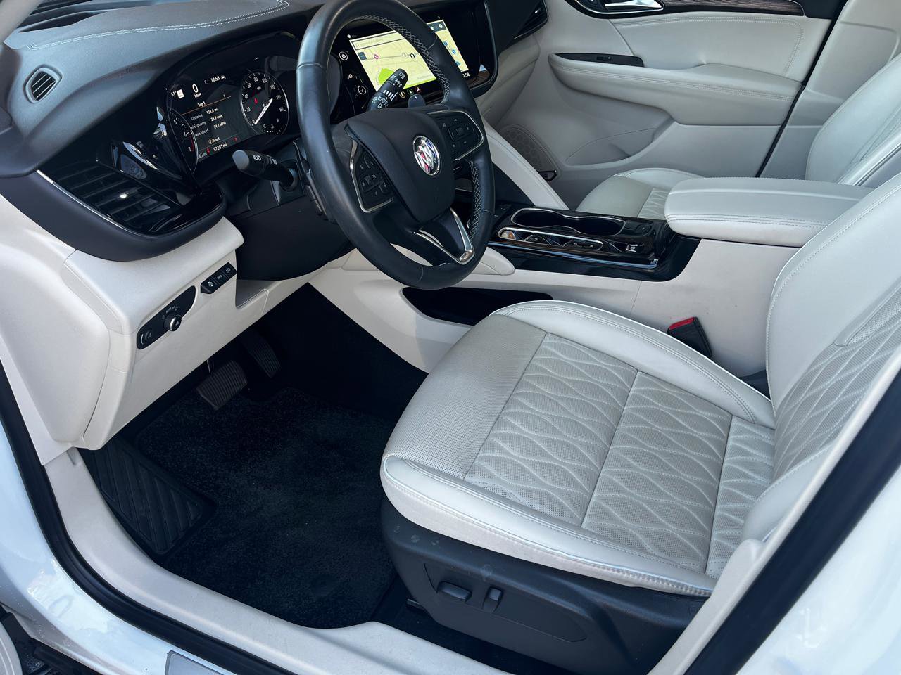 Used 2022 Buick Envision Avenir w/ Safety Package image 9