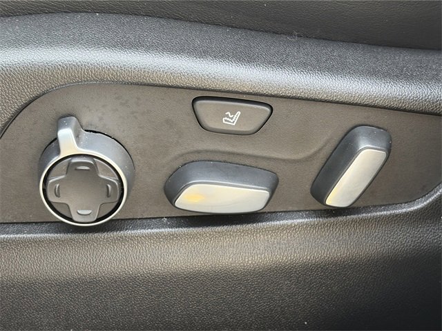 Used 2024 Cadillac XT4 Sport image 17