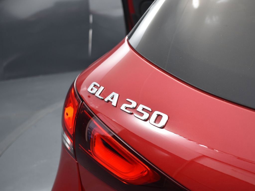 Used 2022 Mercedes-Benz GLA 250 4MATIC image 24