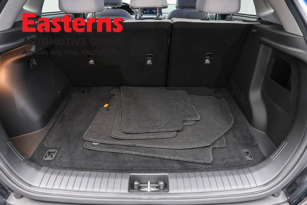 Used 2022 Hyundai Kona SEL w/ Cargo Package AWD/4WD image 9