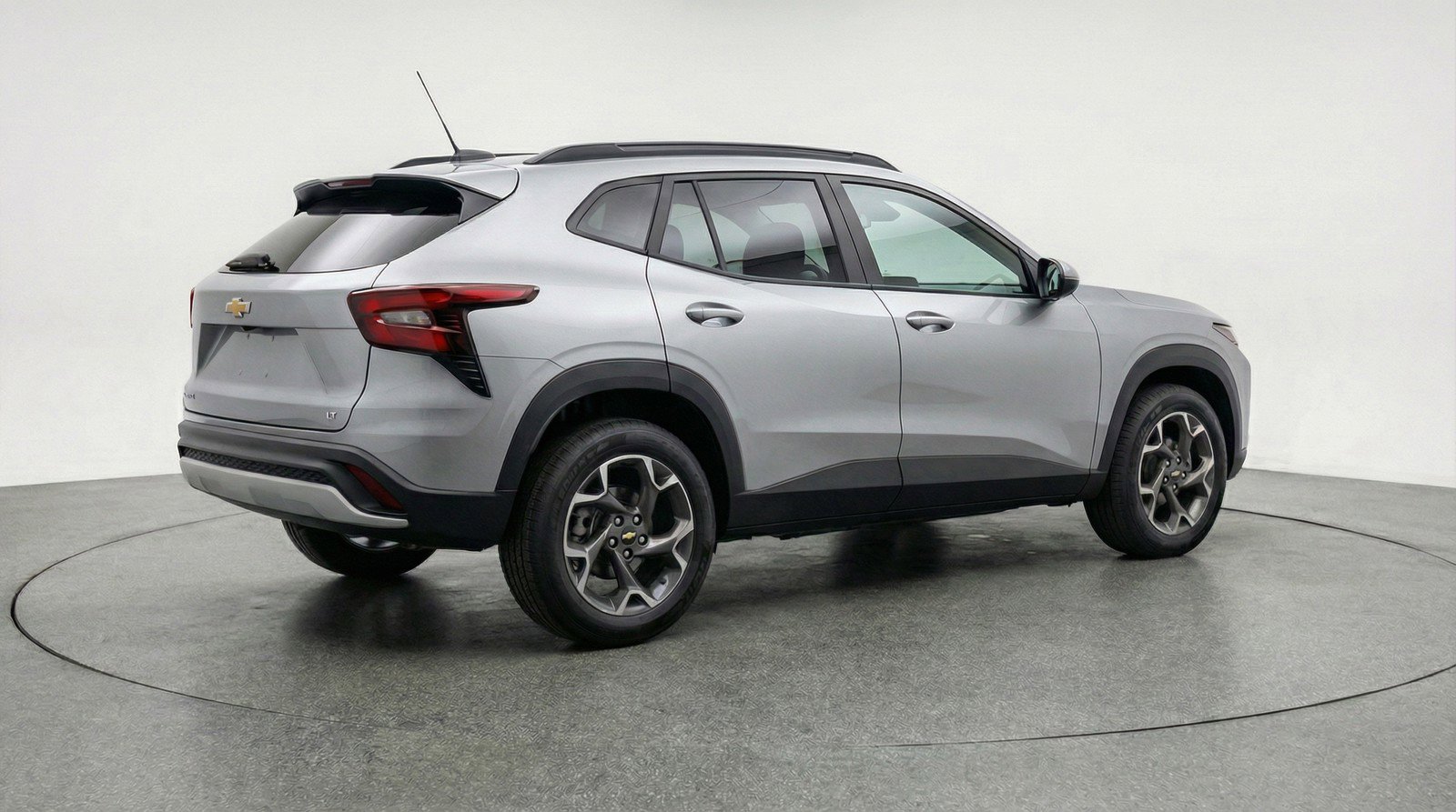 Used 2025 Chevrolet Trax LT image 9