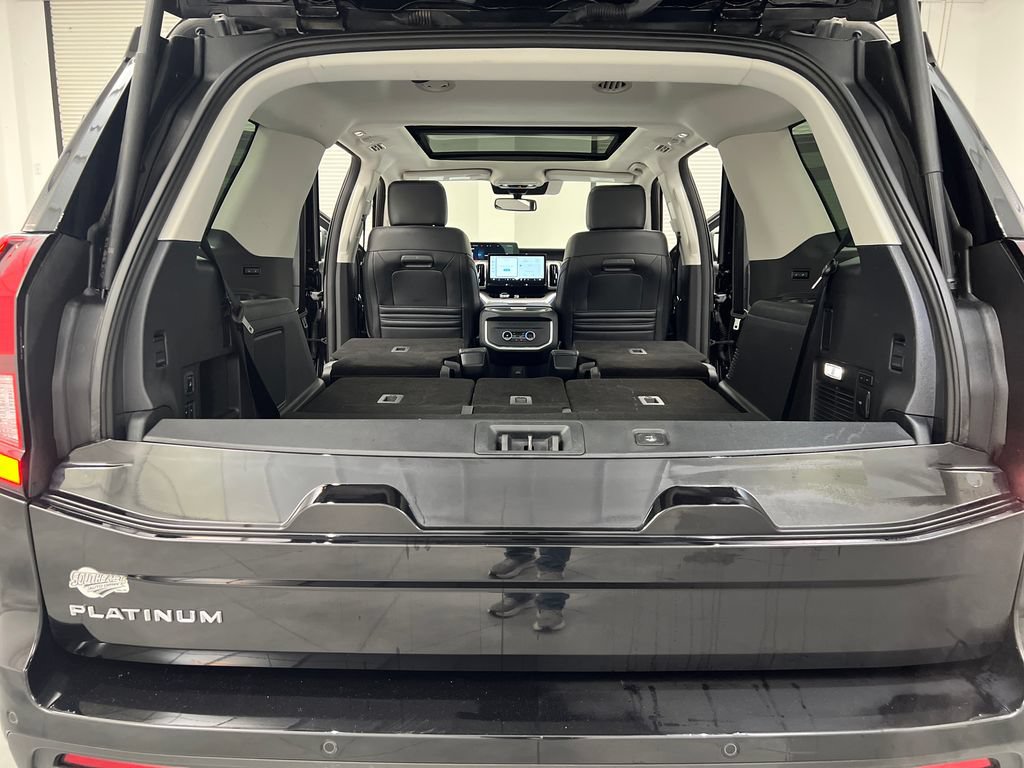 Used 2025 Ford Expedition Platinum AWD/4WD image 56