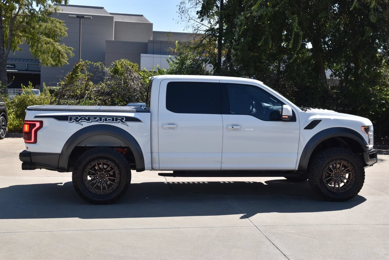 Used 2019 Ford F150 Raptor w/ Equipment Group 802A Luxury AWD/4WD image 6