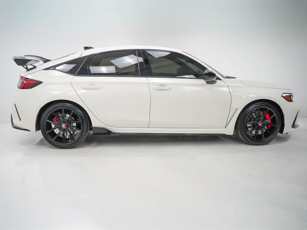 Used 2025 Honda Civic Type R image 9
