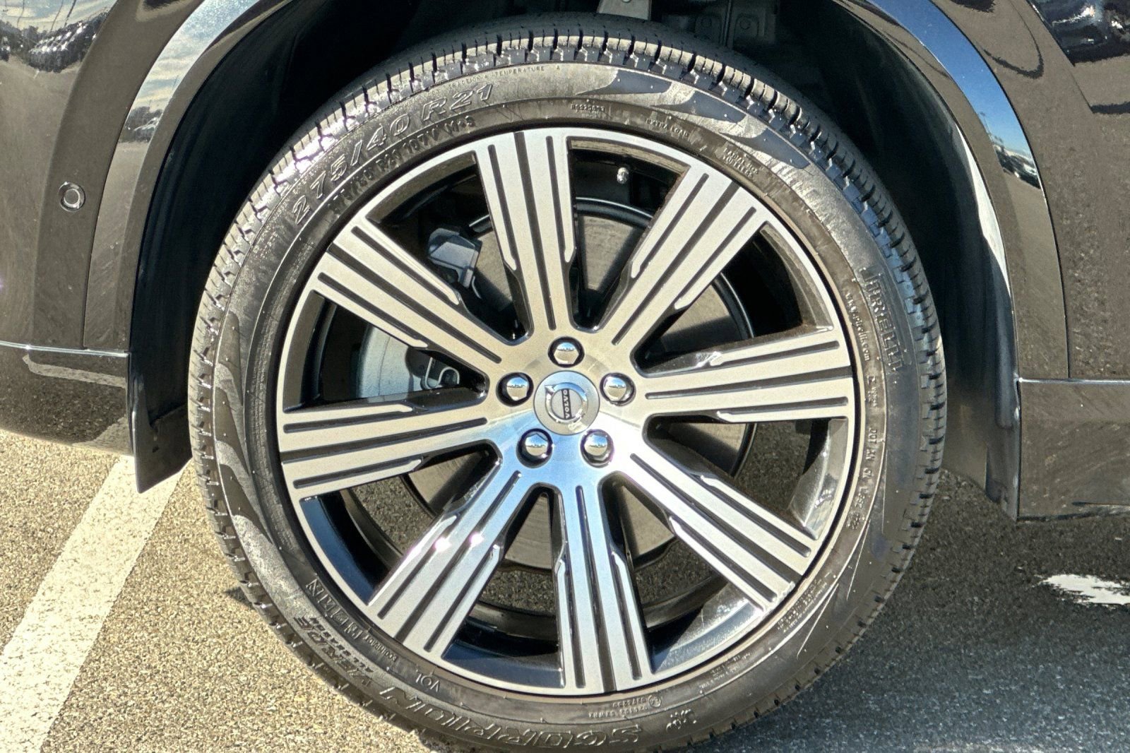 Used 2024 Volvo XC90 T8 Ultimate w/ Protection Package Premier image 33