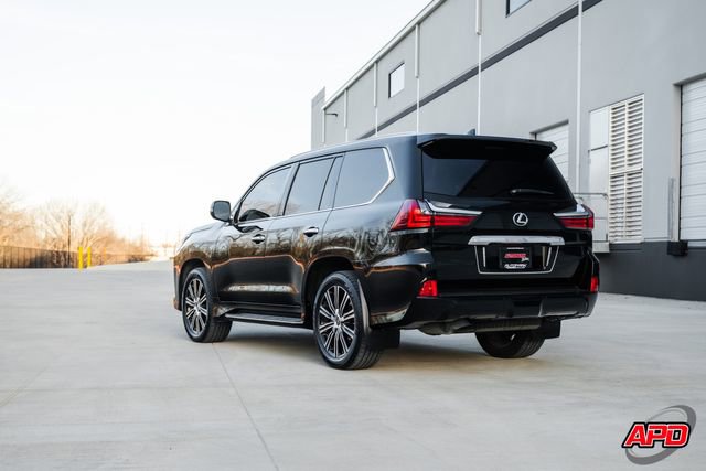 Used 2021 Lexus LX 570 4WD w/ Luxury Package image 37