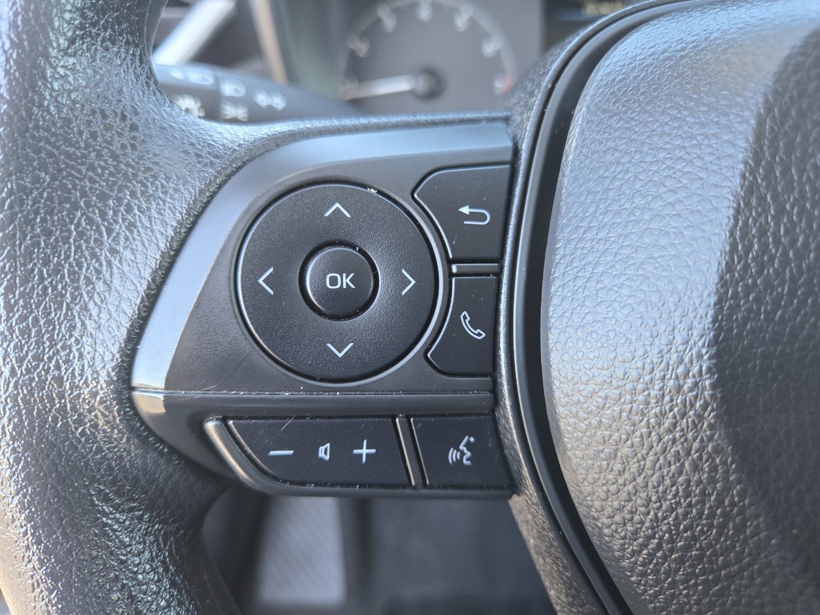 Used 2024 Toyota Corolla LE image 24