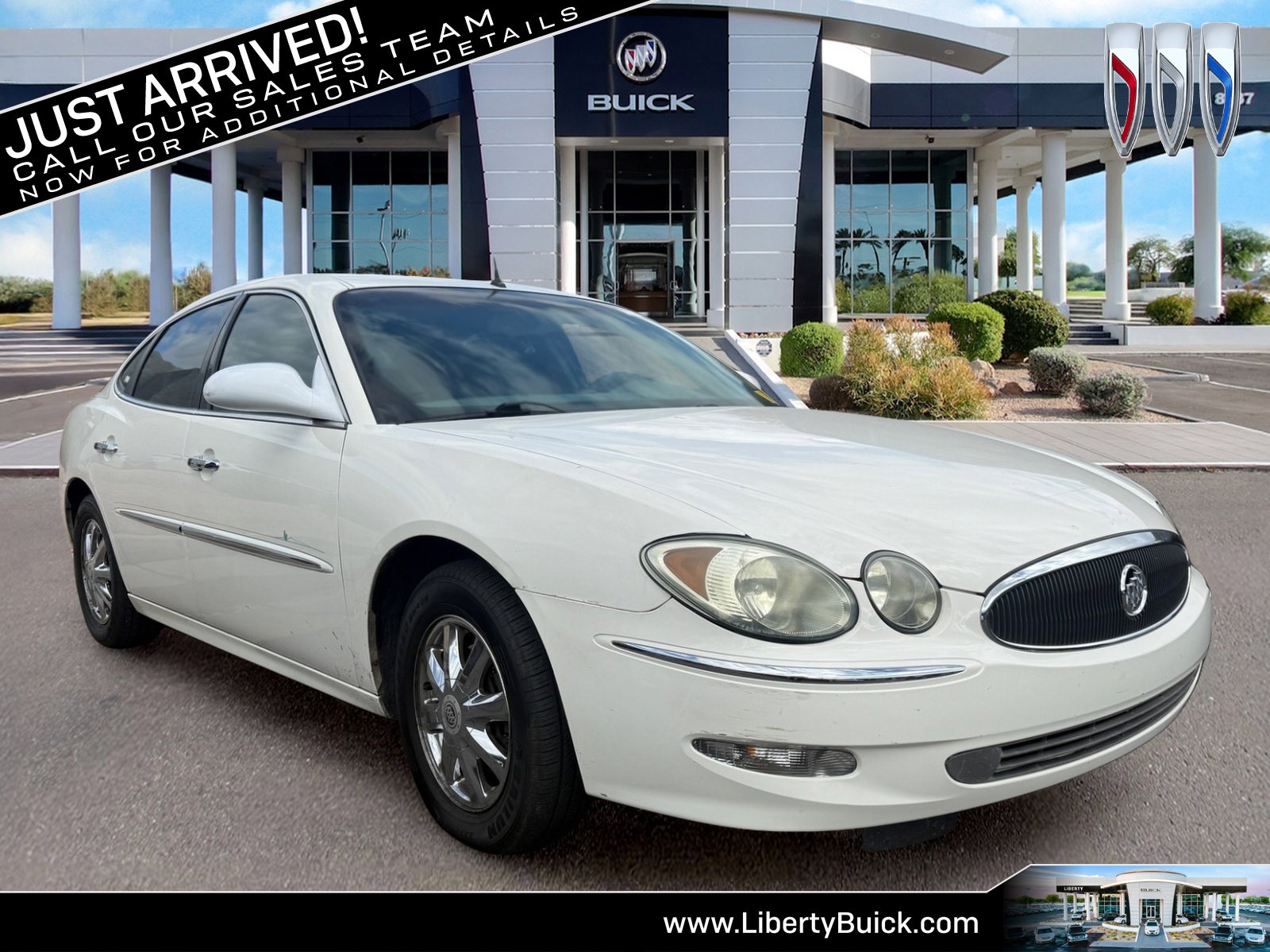 Used 2005 Buick LaCrosse CXL w/ Chrome Appearance Package FWD image 1