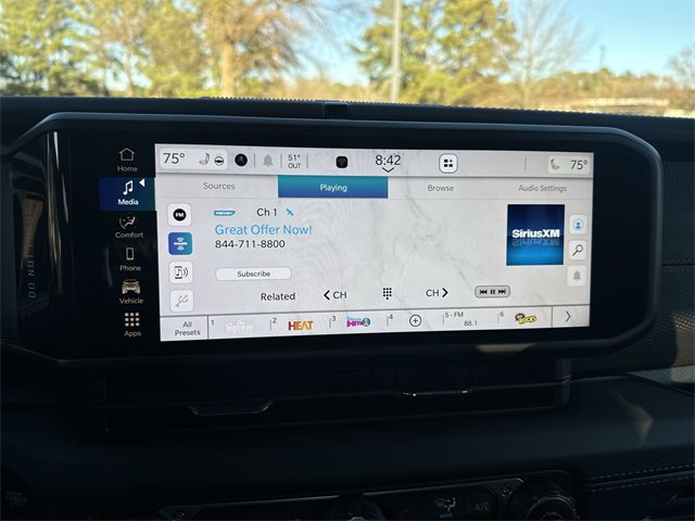 Used 2025 Jeep Gladiator Mojave w/ Steel Bumper Group image 16