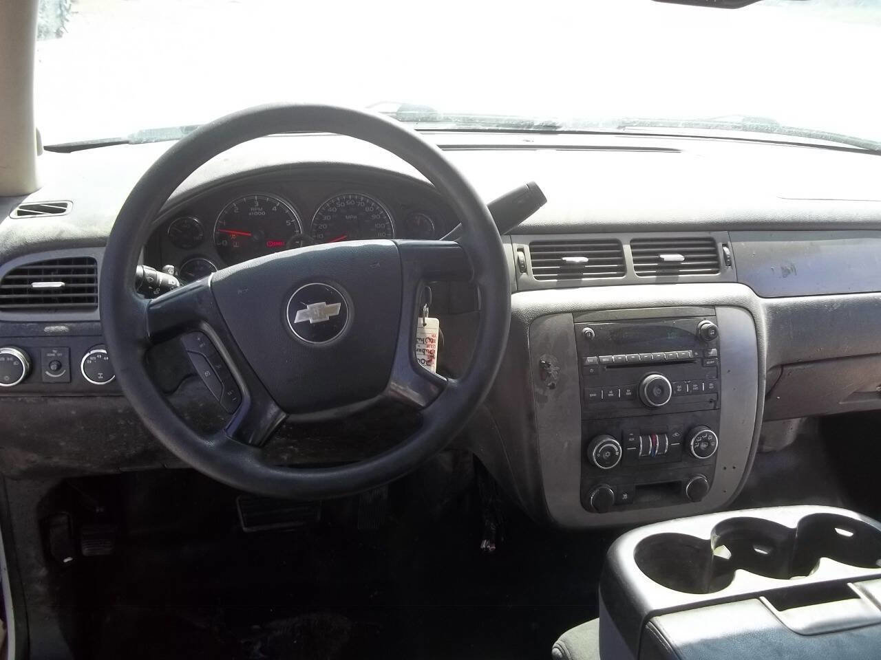 Used 2008 Chevrolet Suburban 2500 w/ Snow Plow Prep Package image 10