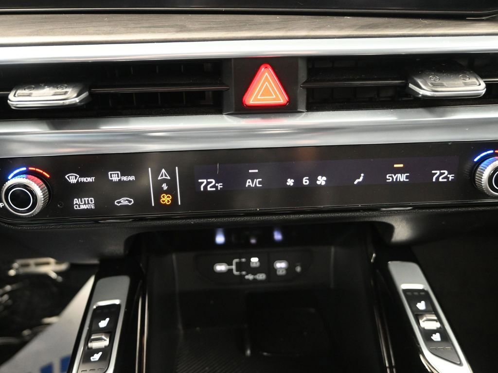 Certified 2026 Kia Sorento SX Prestige AWD/4WD image 22