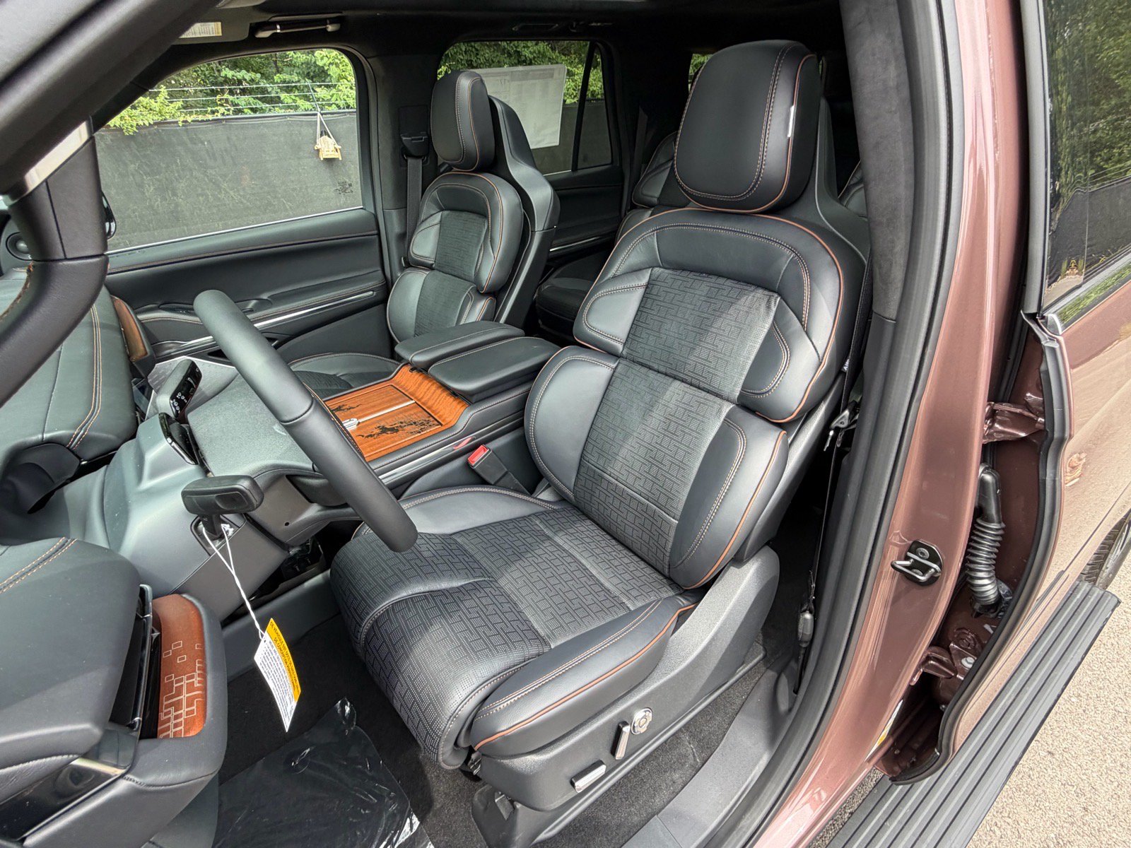 New 2027 Lincoln Navigator L Black Label AWD/4WD image 27