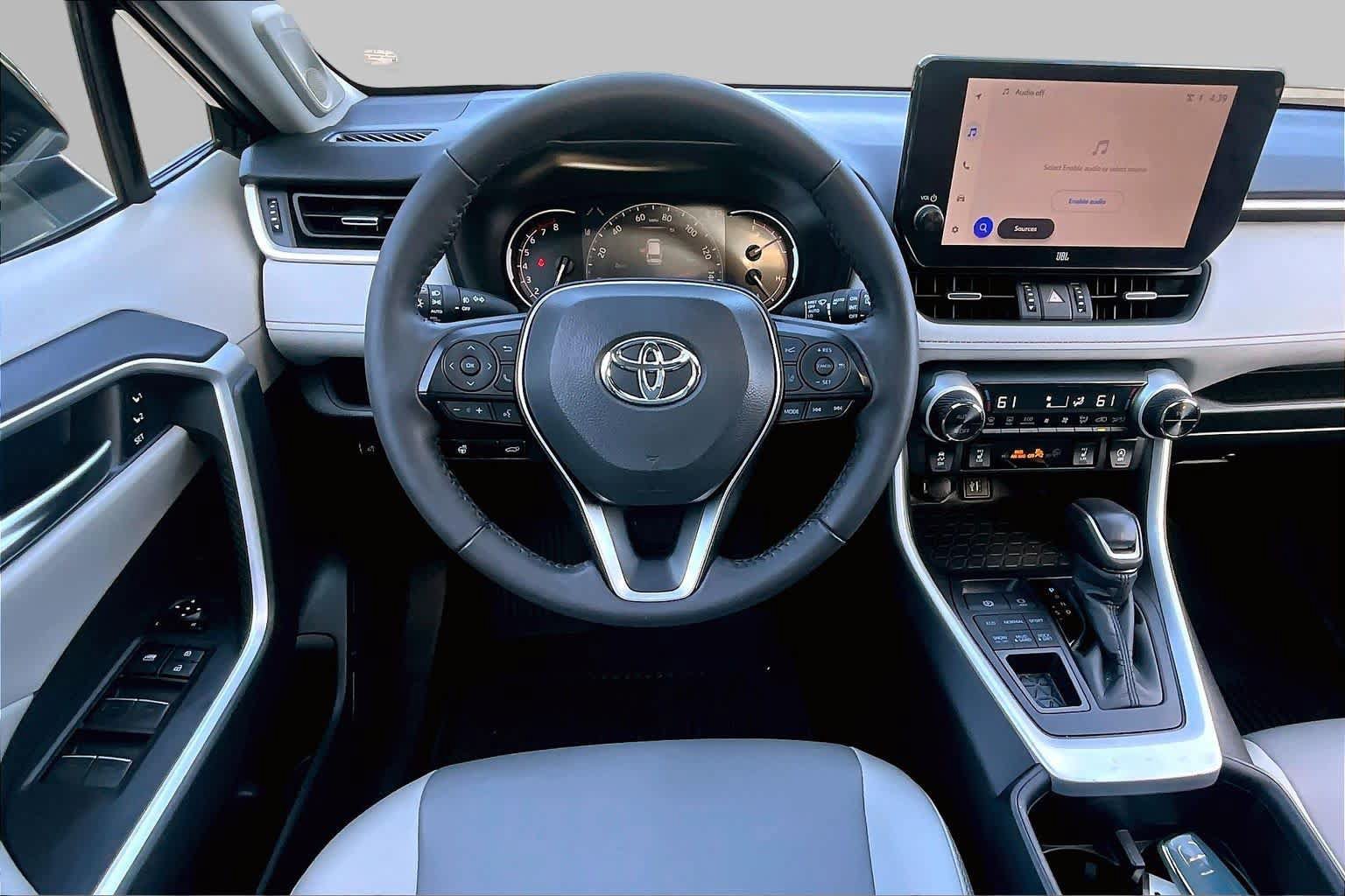 Used 2025 Toyota RAV4 XLE Premium w/ Weather Package AWD/4WD image 6