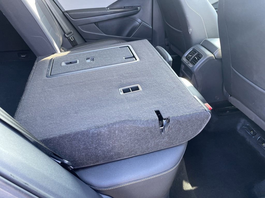 Used 2024 Volkswagen Taos SE image 34