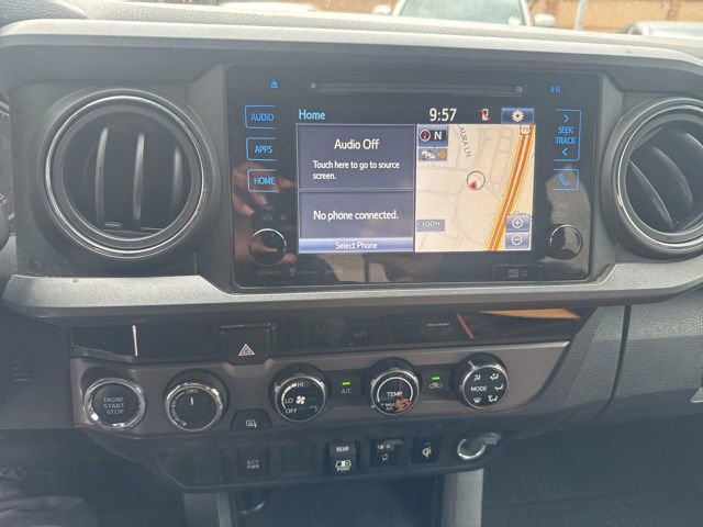Used 2018 Toyota Tacoma TRD Sport AWD/4WD image 9