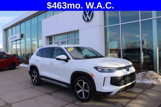 Used 2025 Volkswagen Tiguan SE