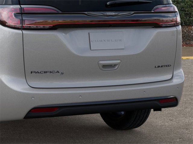 New 2026 Chrysler Pacifica Limited w/ S Appearance Package image 13