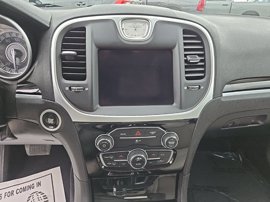 Certified 2023 Chrysler 300 Touring image 17