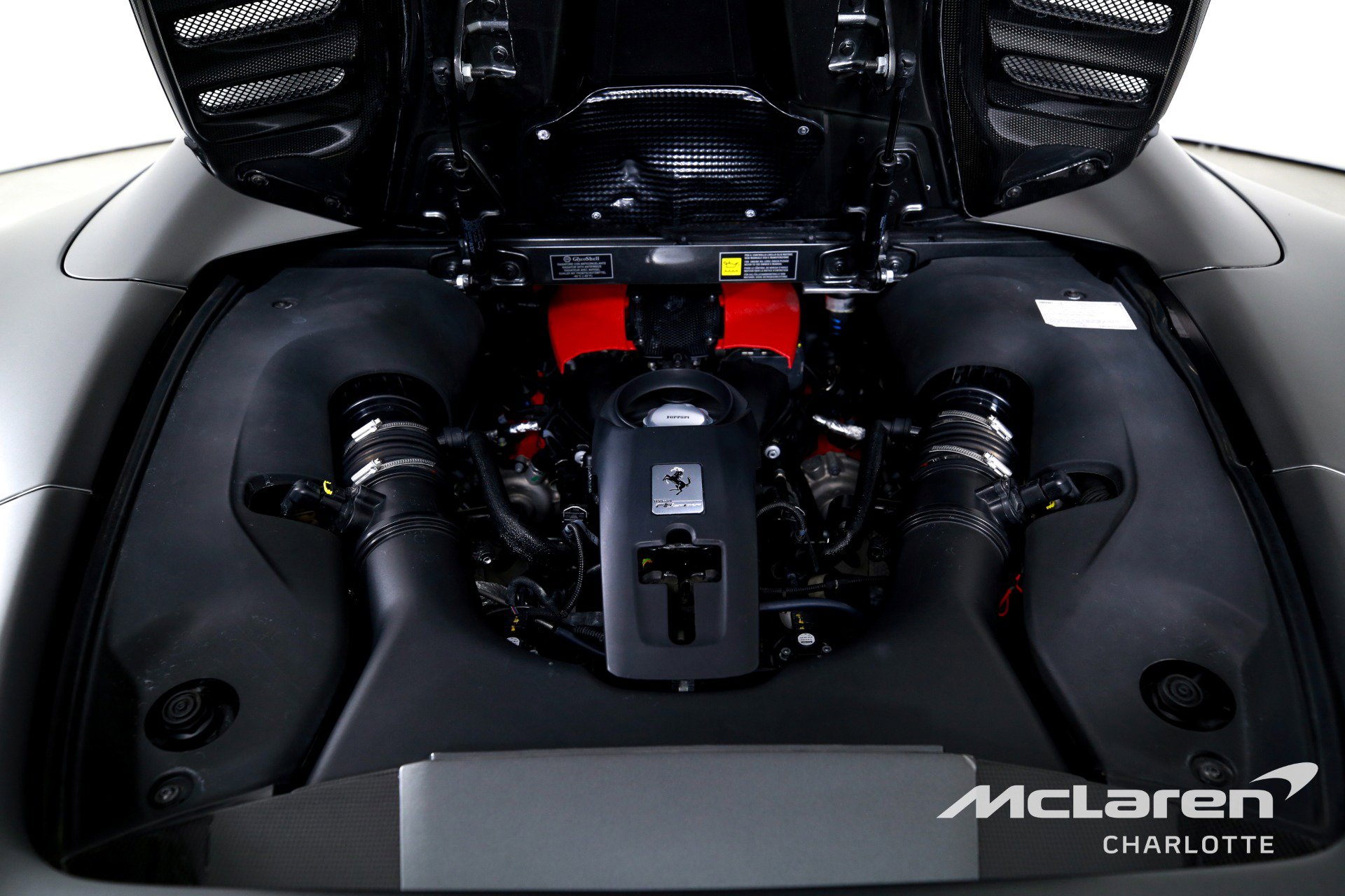 Used 2022 Ferrari F8 Tributo RWD image 24