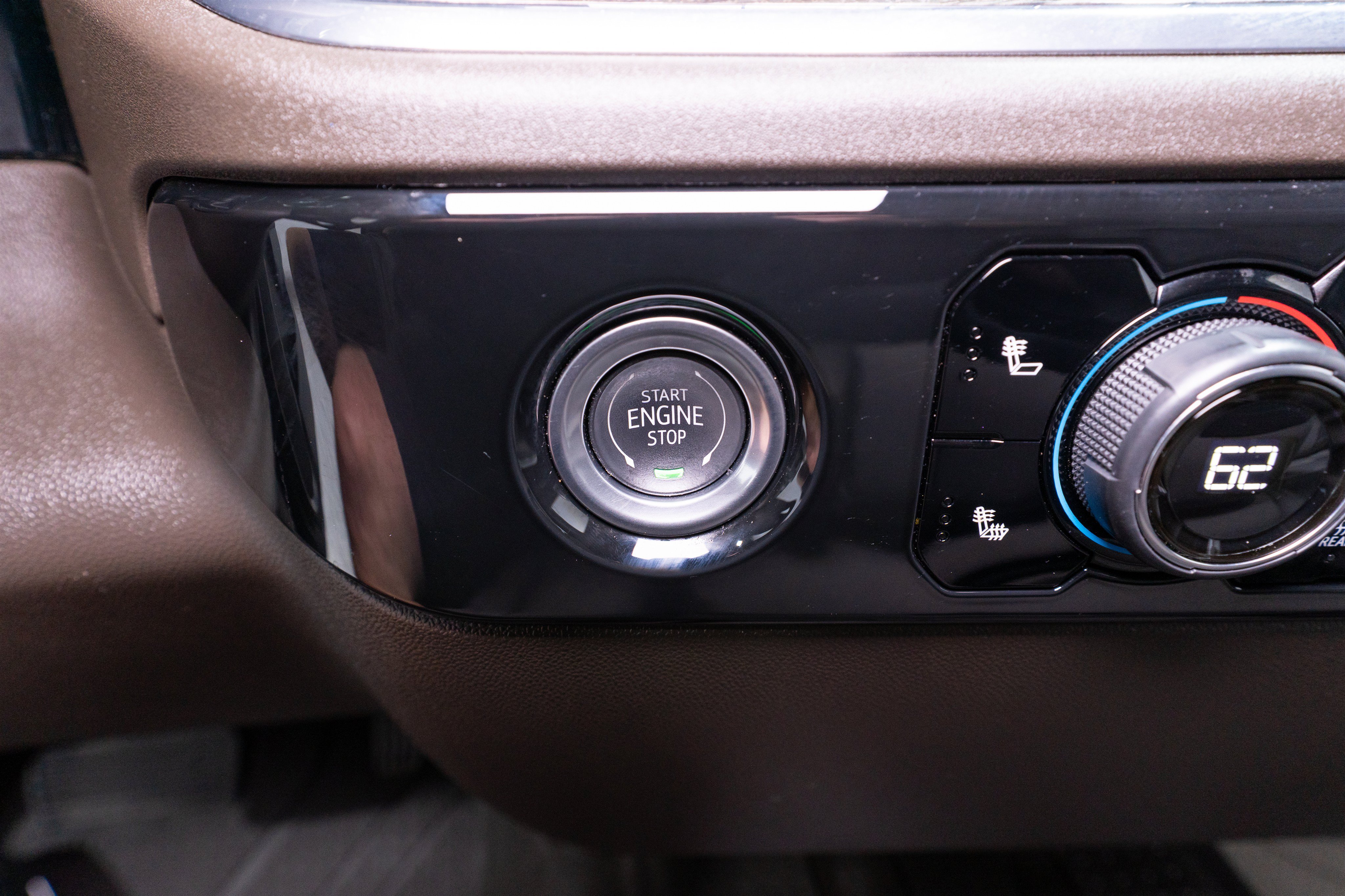 Used 2024 Chevrolet Silverado 1500 LT RWD image 21
