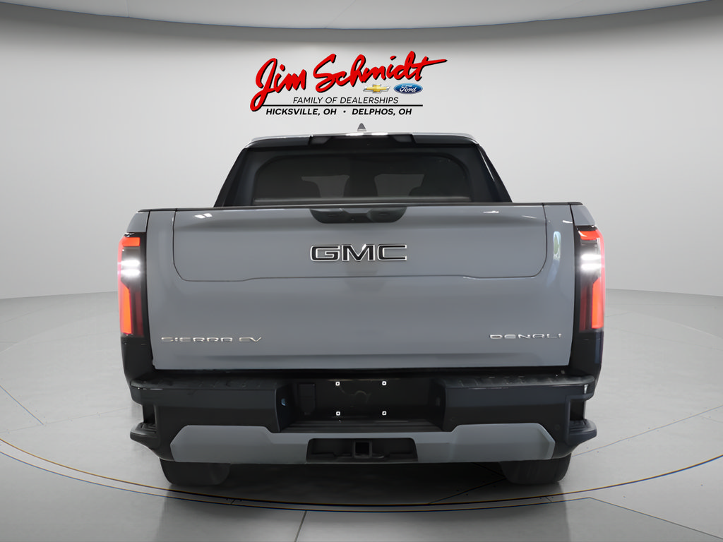 Used 2025 GMC Sierra EV Denali AWD/4WD image 5