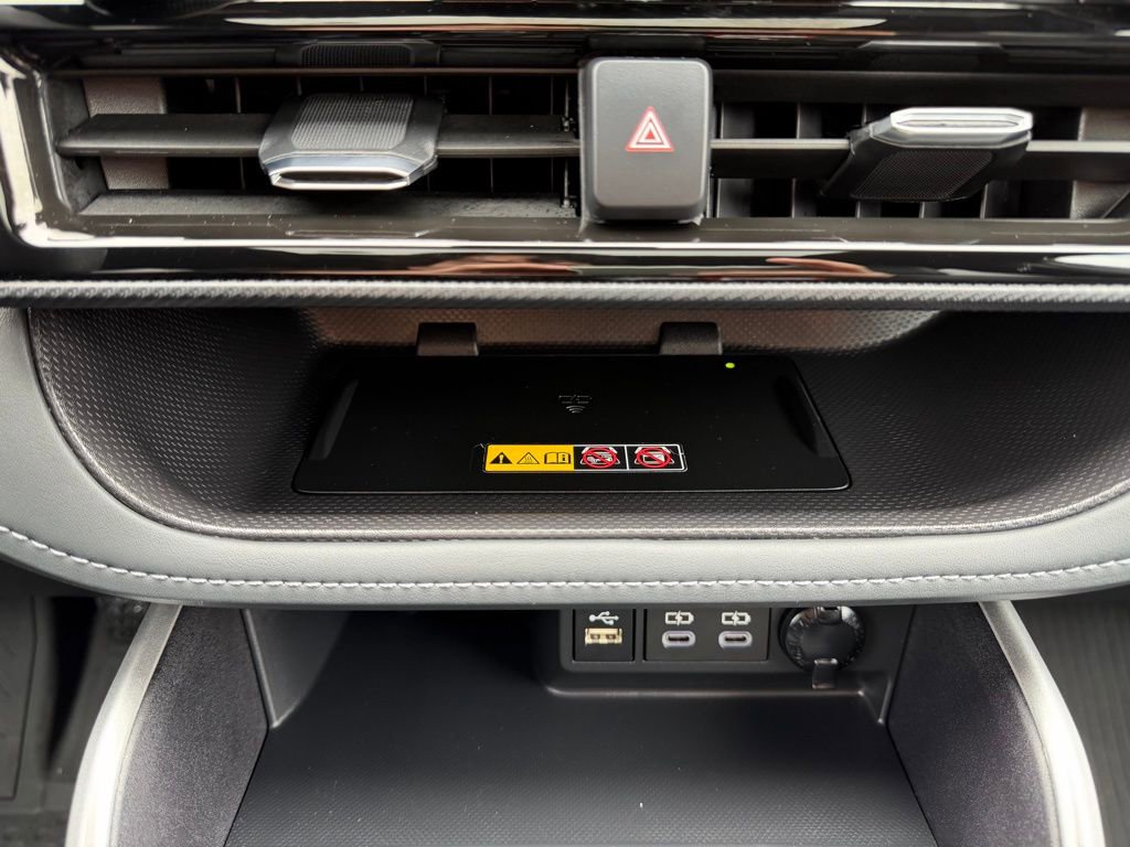 Used 2025 Toyota Highlander XSE AWD/4WD image 23