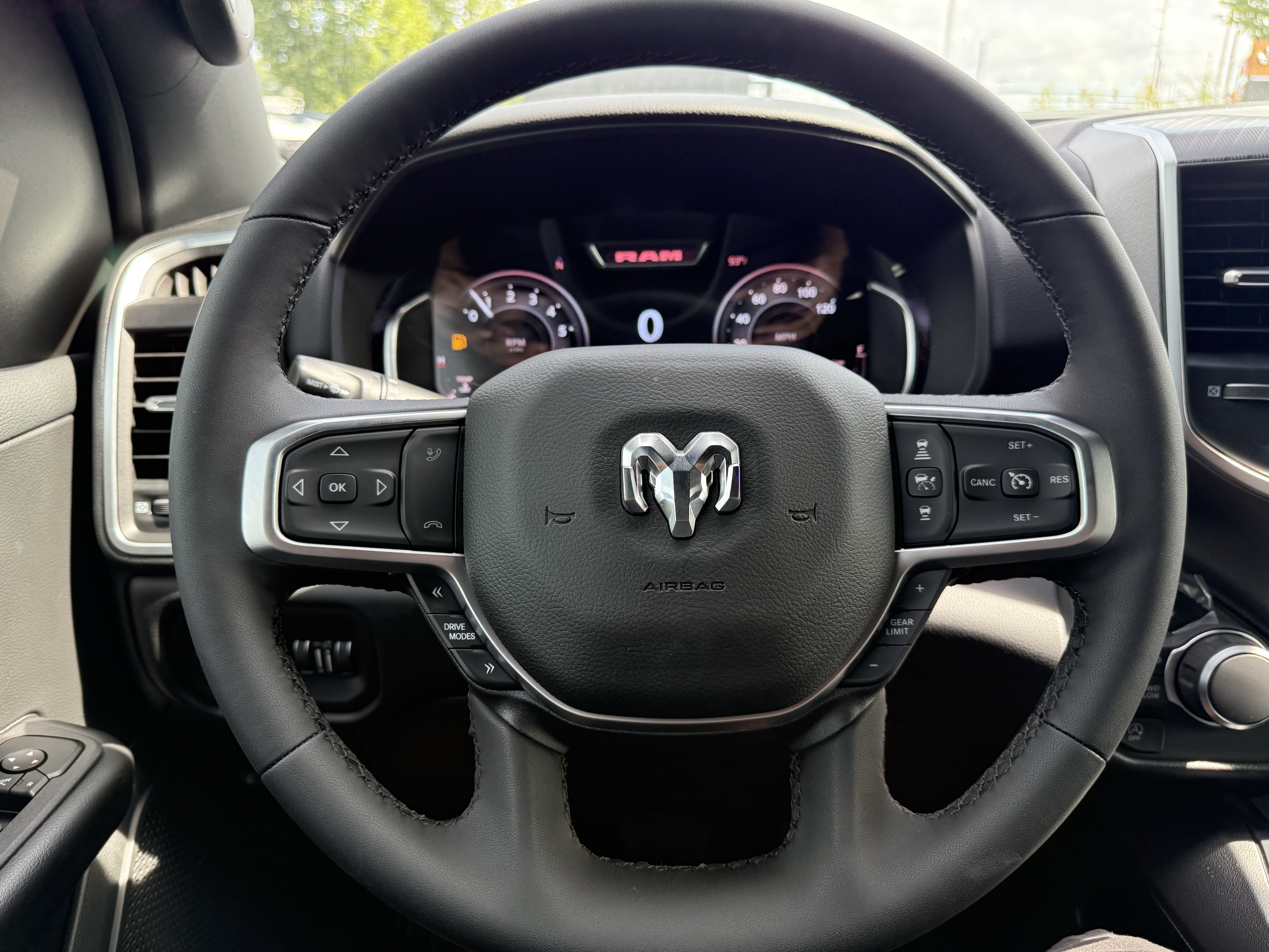 New 2026 RAM 1500 Big Horn AWD/4WD image 17
