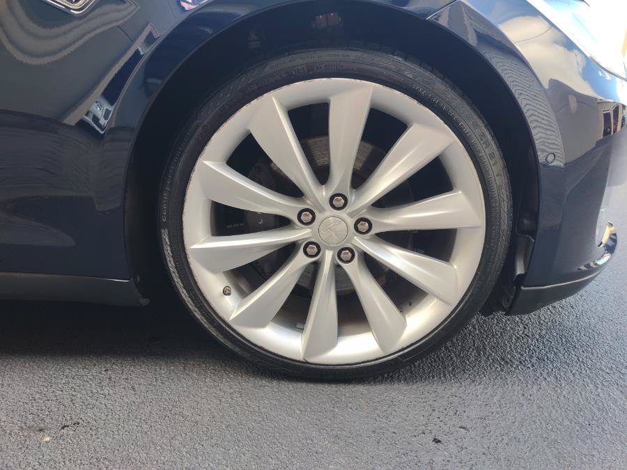 Used 2014 Tesla Model S 85 RWD image 34
